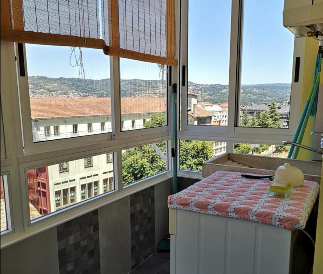 Piso Auditorio Ourense Leilighet Eksteriør bilde